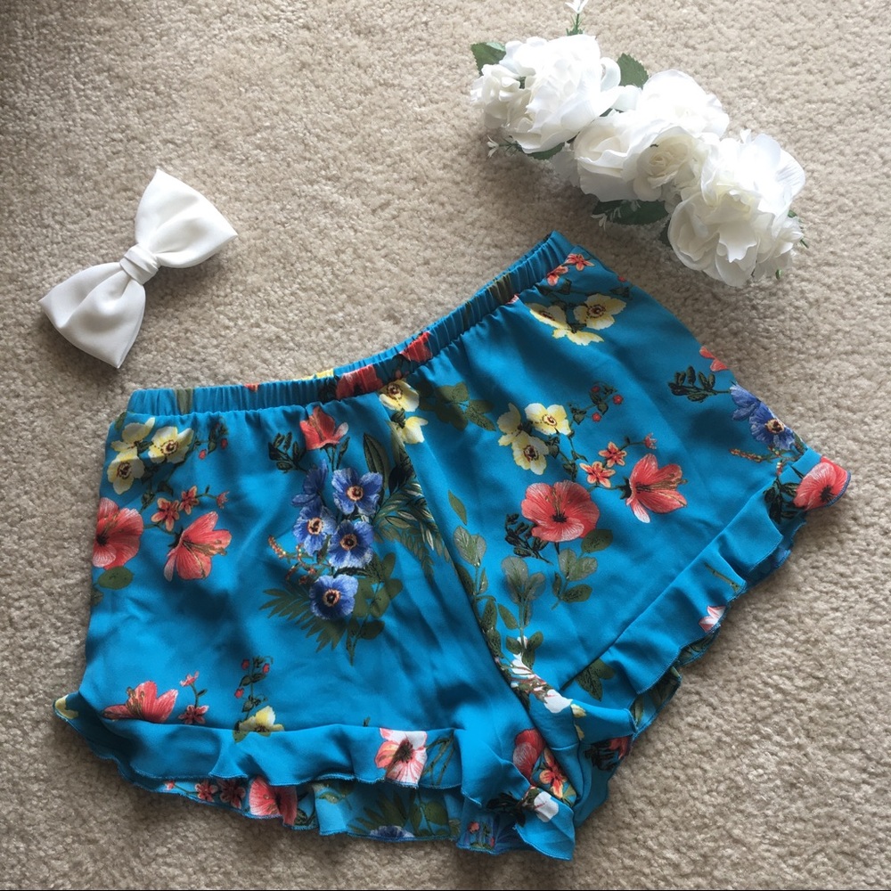 Tropical Floral Flowy Shorts Size Medium